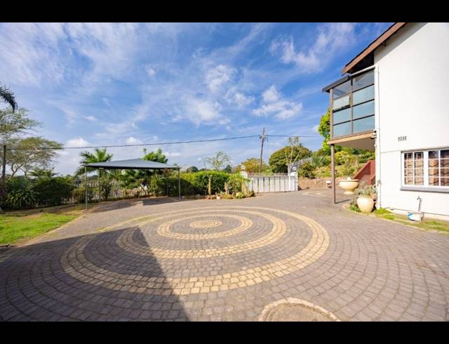 4 BEDROOM HOUSE FOR SALE IN COWIES HILL